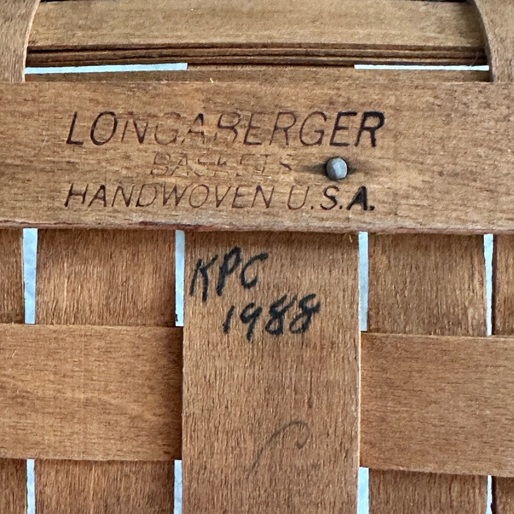 Vintage Longaberger Handwoven Basket 1988 - Picture 5 of 8